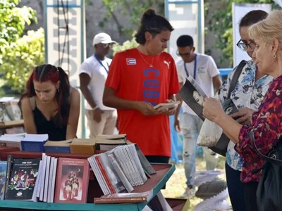 Feria Internacional del Libro La Habana inicia en medio de crisis