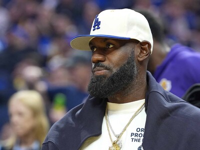 LeBron James debutará con los Sixers contra los Knicks