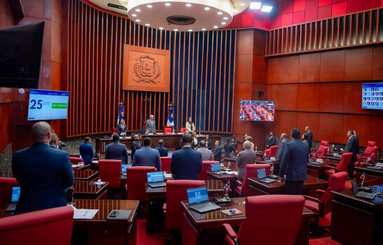 Senadores presentaron aluvi&oacute;n de 103 excusas para faltar a sesiones