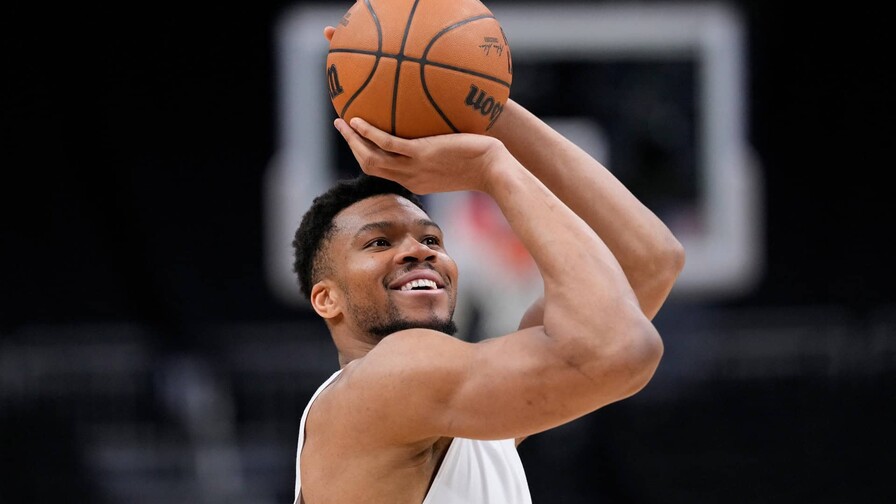 Giannis Antetokounmpo, baja sensible para Grecia en la próxima ventana FIBA Giannis Antetokounmpo, baja sensible para Grecia en la próxima ventana FIBA