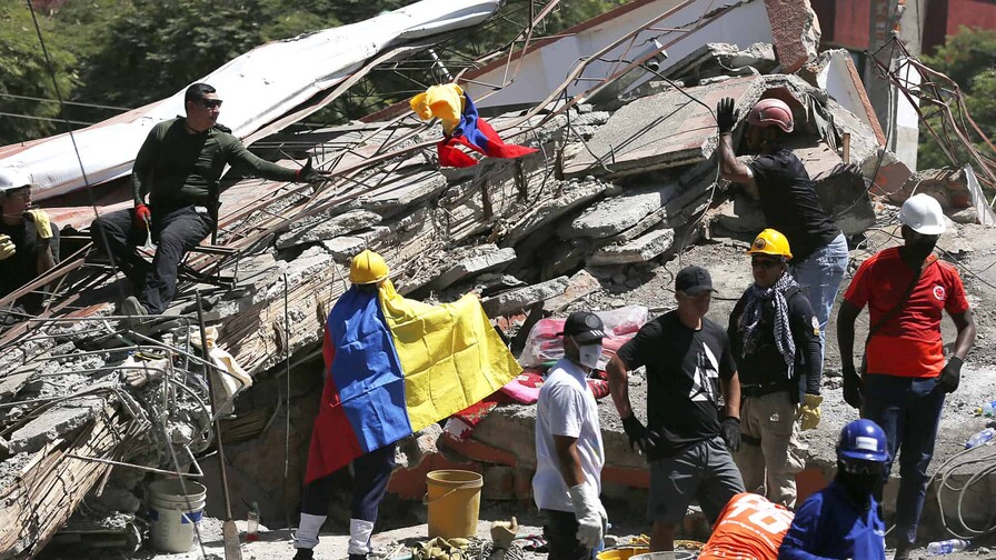 El Gobierno colombiano anuncia subsidios para las familias afectadas por el terremoto El Gobierno colombiano anuncia subsidios para las familias afectadas por el terremoto