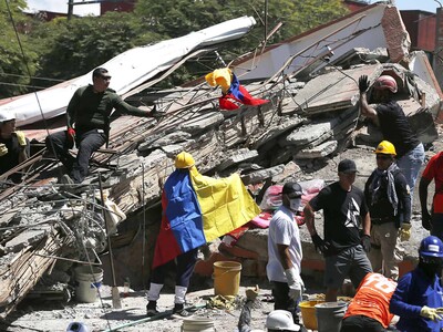 De la Espriella cifra en 181 muertos por el terremoto en Colombia