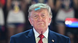 Demandan a Trump por vender acceso preferencial a publicaciones de Truth Social