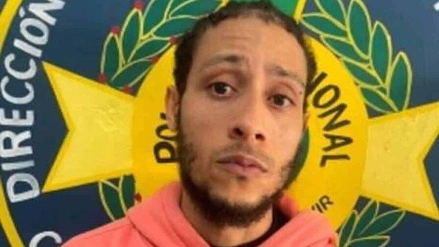 Tras más de 39 horas prófugo, se entrega presunto homicida en Enriquillo Tras más de 39 horas prófugo, se entrega presunto homicida en Enriquillo