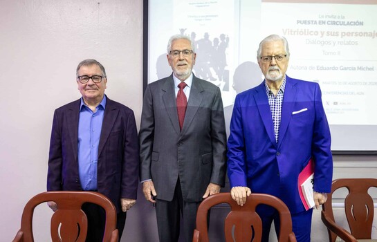 Eduardo Garc&iacute;a Michel pone en circulaci&oacute;n obra "Vitri&oacute;lico y sus personajes, di&aacute;logos y relatos"
