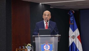 An&iacute;bal de Castro: "El periodismo contin&uacute;a siendo un compromiso con los hechos"