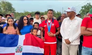 Doble medallista pide al Gobierno construir carretera en zona costera de Montecristi