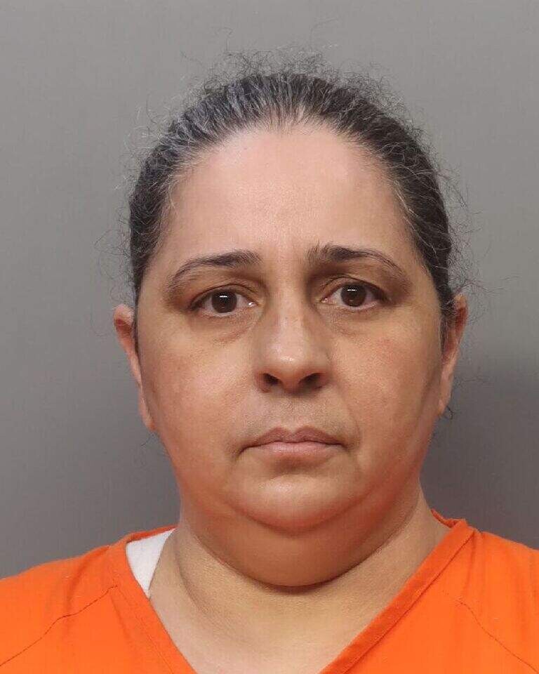 Jueza permitirá que jurado escuche confesión de dominicana acusada de ahogar a su hijo autista en Miami Jueza permitirá que jurado escuche confesión de dominicana acusada de ahogar a su hijo autista en Miami