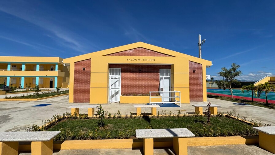 Minerd incorpora m&aacute;s de 1,200 aulas nuevas para el a&ntilde;o escolar 2026-2027