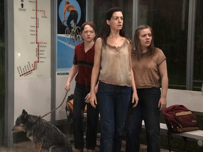 "The End of Oak Street": dinosaurios renovados y crisis familiar