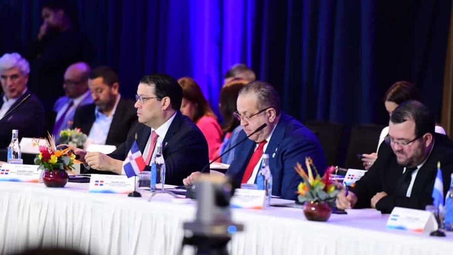 El Gobierno destaca las ventajas de RD para impulsar la competitividad y el desarrollo regional El Gobierno destaca las ventajas de RD para impulsar la competitividad y el desarrollo regional