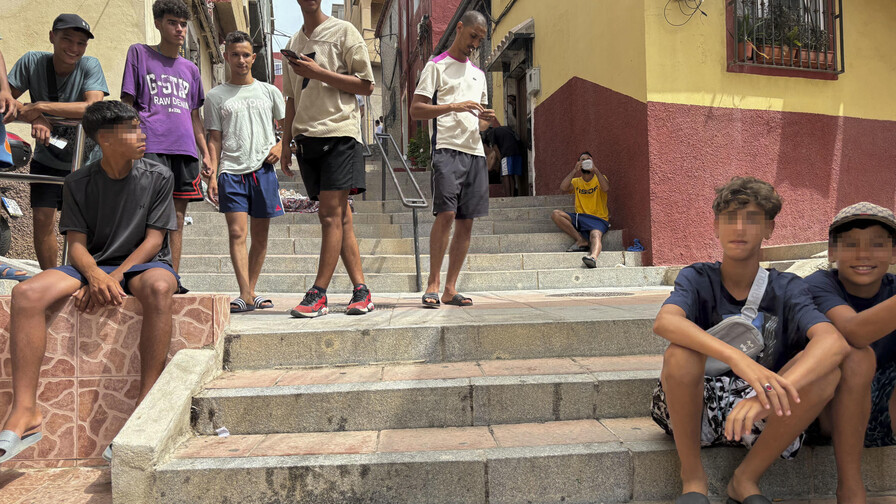 Espa&ntilde;a cifra en 5,000 los migrantes que siguen en Ceuta tras la entrada masiva