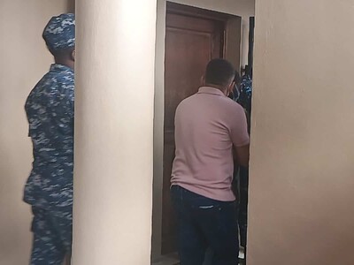 Médico acusado de falsificación de certificado de nacido vivo
