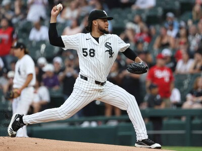 MLB: Luis Castillo debuta en grande en su nueva casa
