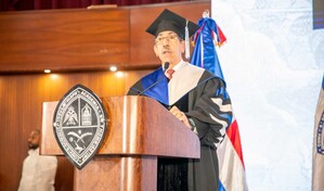 Graduaci&oacute;n UASD: 716 nuevos profesionales asumen compromiso con el pa&iacute;s