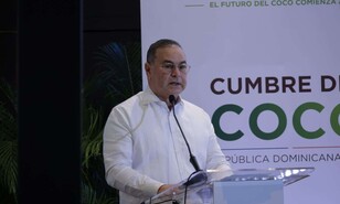Relevo generacional es principal problema de la industria del coco, afirma ministro de Agricultura