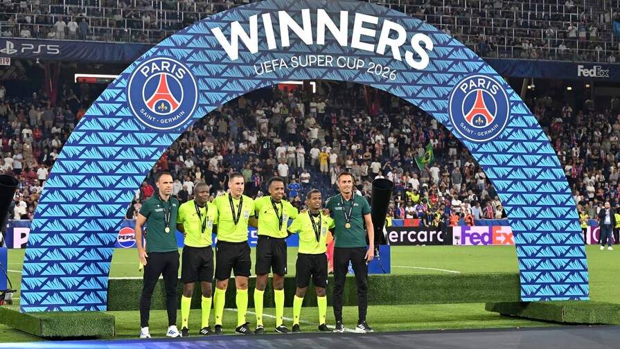 La Supercopa de Europa fue mi Mundial, escribe árbitro somalí Artan La Supercopa de Europa fue mi Mundial, escribe árbitro somalí Artan