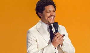 Trevor Noah convierte el evento de Google en un &acute;talk show&acute; para presentar los Pixel 11