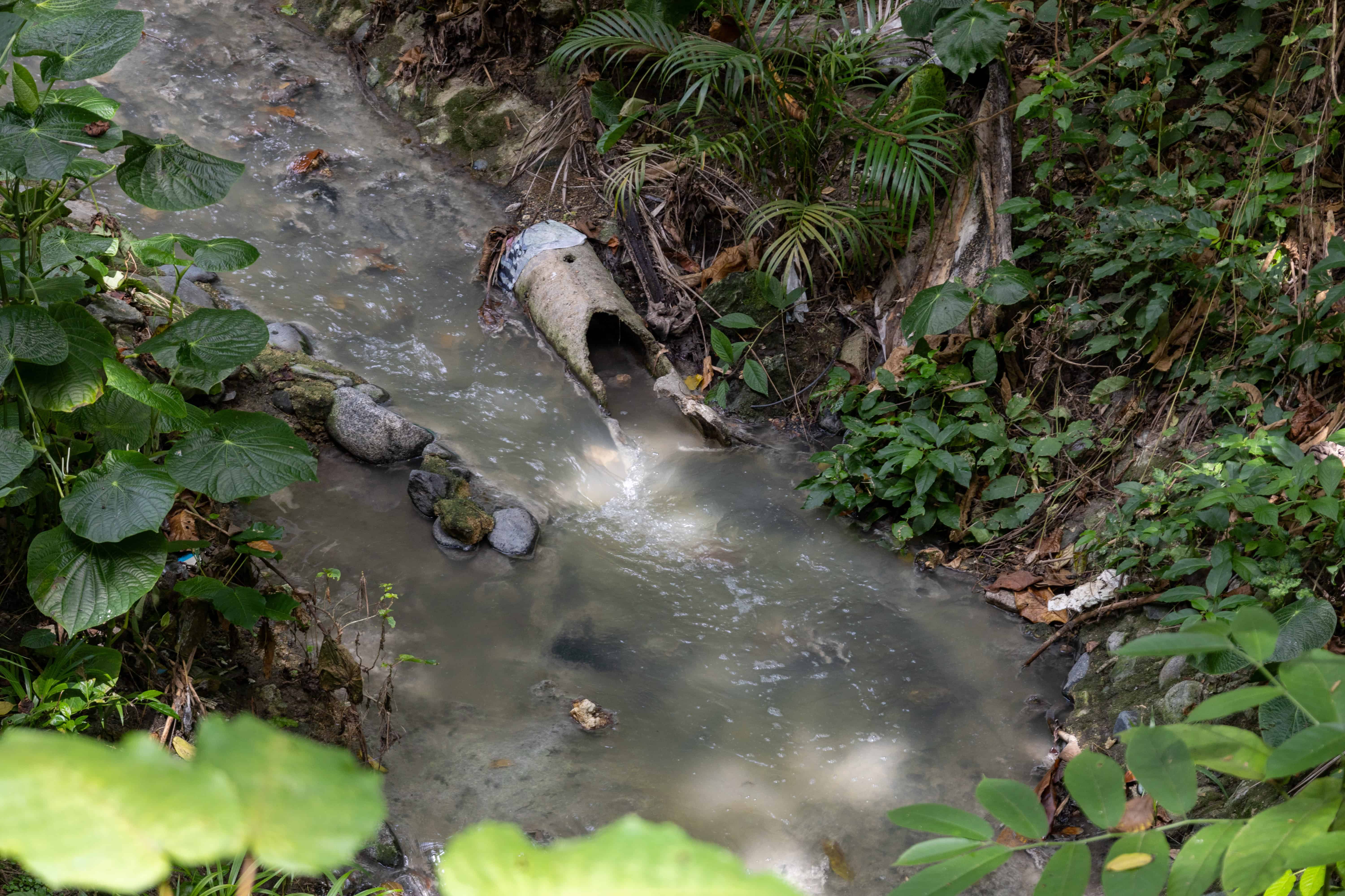 Riachuelo de agua clocal, en Ciduad Real II.