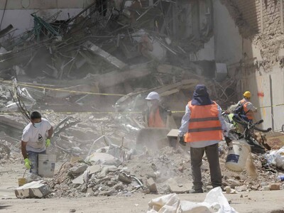 Pereira intensifica remoción de escombros tras terremoto en Colombia