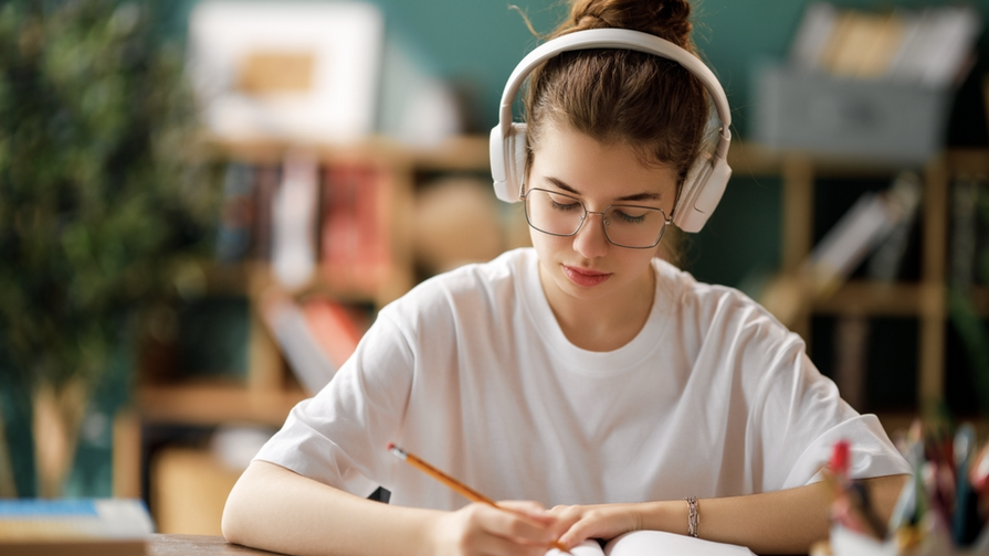 &iquest;C&oacute;mo pueden ayudar los audiolibros a ni&ntilde;os y ni&ntilde;as con dislexia?