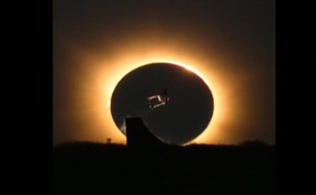 As&iacute; se gest&oacute; la ic&oacute;nica imagen del skater Danny Le&oacute;n saltando sobre el eclipse