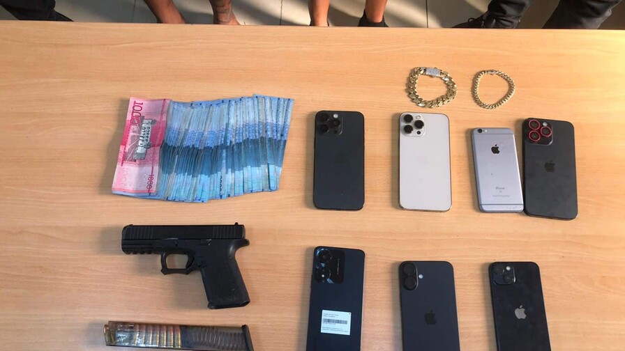 Policía Nacional detiene a dos hombres por asaltos en DN y SDO Policía Nacional detiene a dos hombres por asaltos en DN y SDO