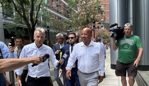 Dejan en libertad bajo condiciones al alcalde de Lawrence tras acusarlo de fraude