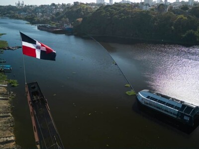 Interceptor 004 en río Ozama para mejorar la captura de residuos