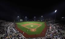 Los Reales y los Medias Rojas se enfrentar&aacute;n en el juego Field of Dreams de 2027