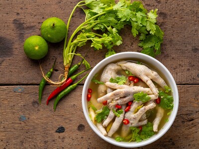 Chicken feet and unflavored gelatin: Real sources of collagen?