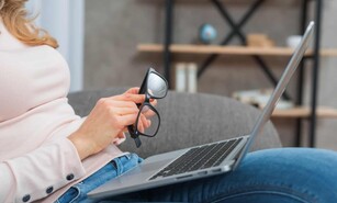 Pantallas y salud visual: &iquest;qu&eacute; tanto da&ntilde;o puede hacer a los ojos?