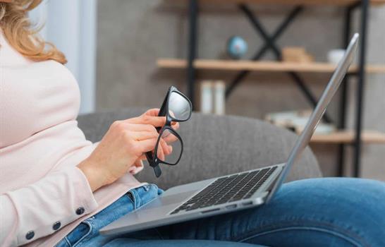 Pantallas y salud visual: &iquest;qu&eacute; tanto da&ntilde;o puede hacer a los ojos?