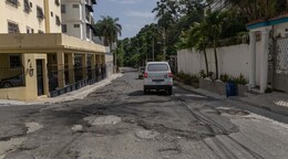 "Como una torta de casabe": esperan reparaci&oacute;n de calle afectada por lluvias en Don Honorio