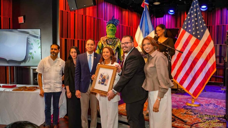 Consulado dominicano en Nueva Orleans presenta logros de la gestión de Yanina Torres Consulado dominicano en Nueva Orleans presenta logros de la gestión de Yanina Torres