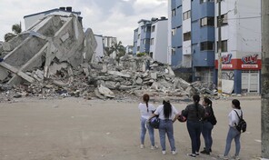 Aumenta a 294 el n&uacute;mero de muertos y a 320 el de desaparecidos por terremoto en Colombia