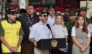 Presidente de Colombia pide a Trump suspensi&oacute;n de aranceles por terremoto