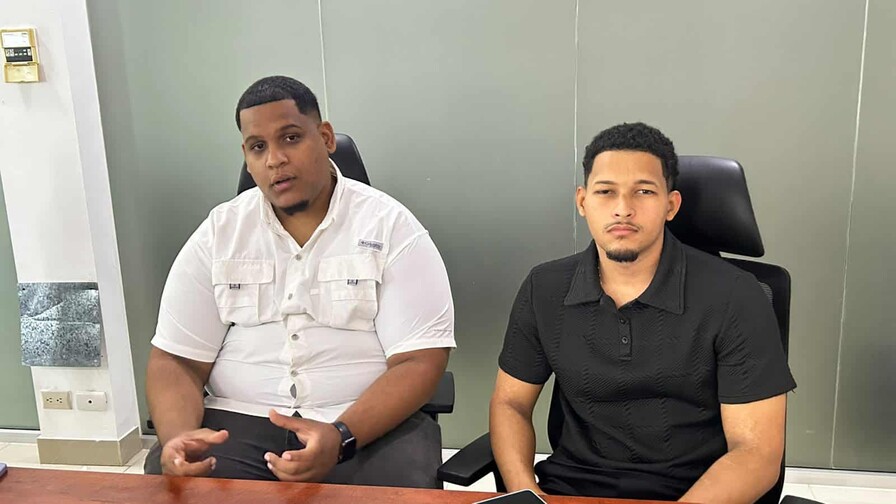 Estudiantes de Barahona desarrollan sensores para ahorrar agua y aumentar la producción agrícola Estudiantes de Barahona desarrollan sensores para ahorrar agua y aumentar la producción agrícola