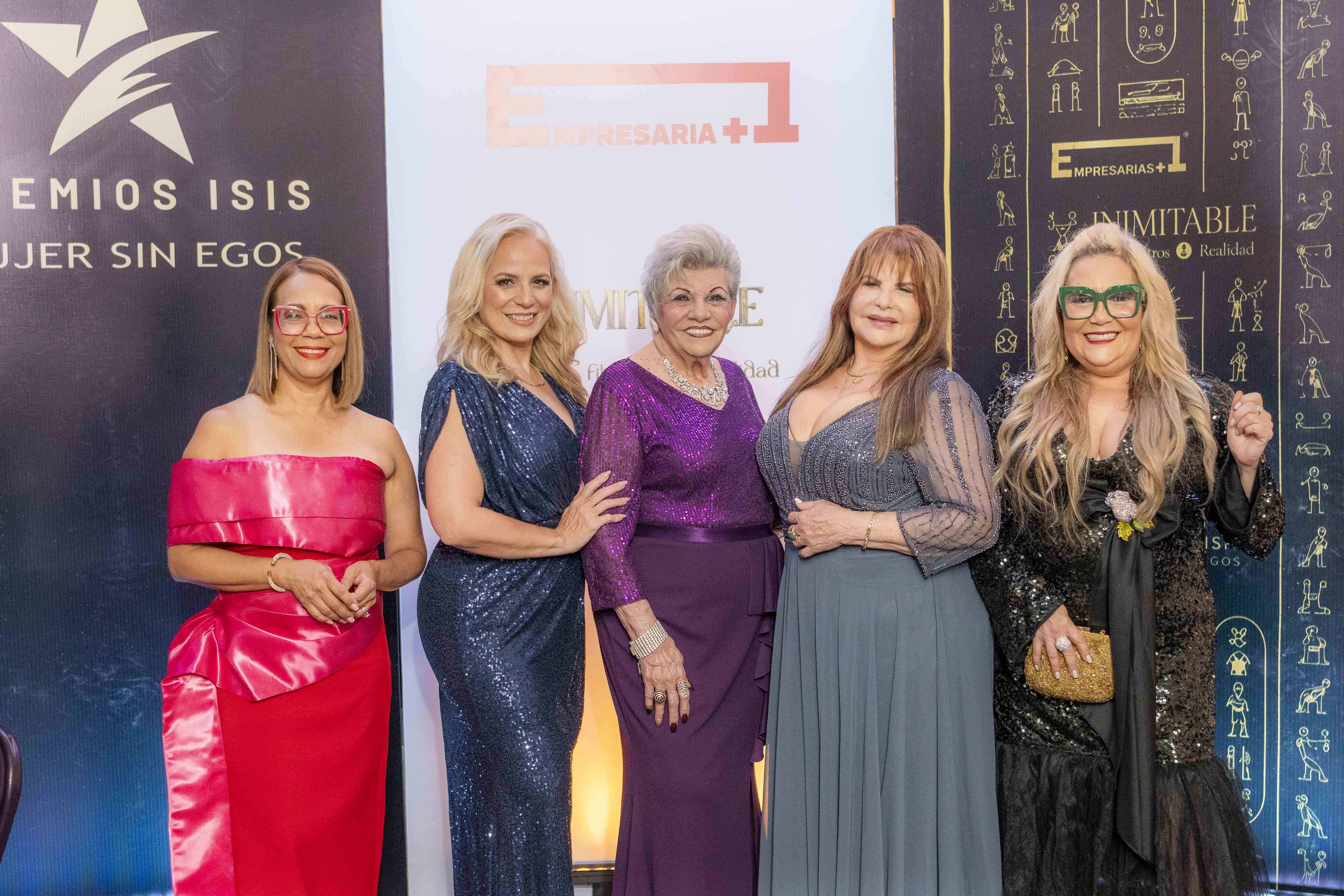 María de la Cruz, Yeni Hernández, Sonia Blanco, Sonia Valdez, Marisol Casola.
