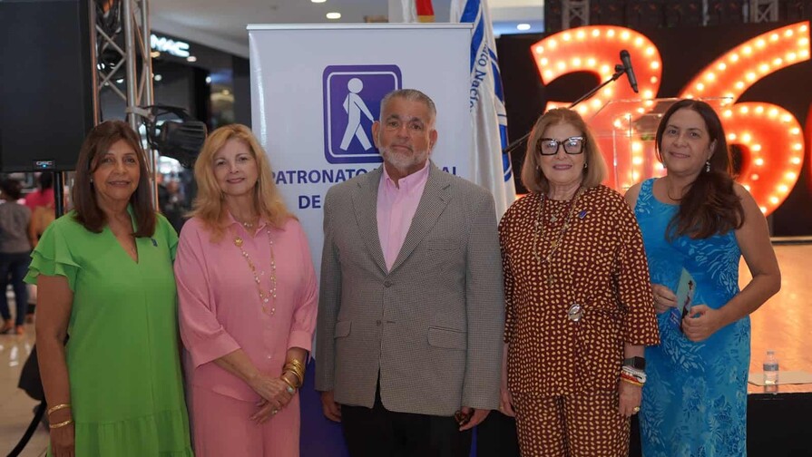 El Patronato Nacional de Ciegos inaugura exposición "Miradas" El Patronato Nacional de Ciegos inaugura exposición "Miradas"