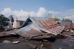 Un segundo sismo, ahora de 6.9, golpea Indonesia