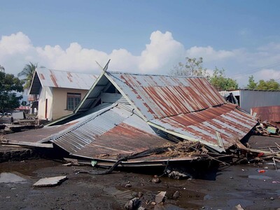 Se registra segundo terremoto en Indonesia, con magnitud de 6.9