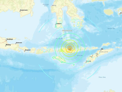 Magnitude 7.7 earthquake shakes Indonesia's coast