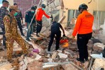 Al menos un muerto por terremoto de magnitud 7.7 en Indonesia
