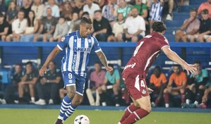 VIDEO | Asistencia y gol: el dominicano Mariano D&iacute;az brilla en el arranque de LaLiga con el Alav&eacute;s