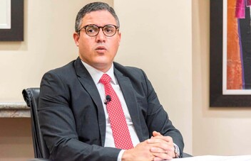 Jean Luis Rodríguez va al Ministerio de Vivienda