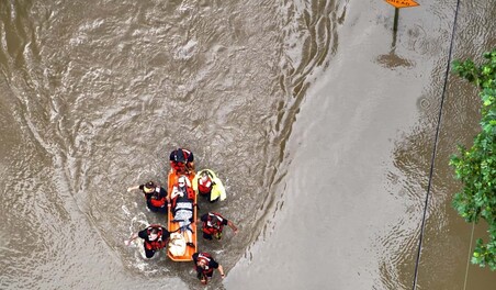 Al menos cinco muertos por las inundaciones m&aacute;s graves en 30 a&ntilde;os en Indiana, EE. UU.