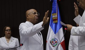Alfredo Pacheco es juramentado por d&eacute;cima vez como presidente de la C&aacute;mara de Diputados