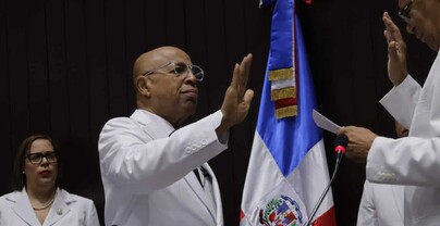 Alfredo Pacheco es juramentado por d&eacute;cima vez como presidente de la C&aacute;mara de Diputados