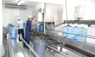 Agua de botell&oacute;n: an&aacute;lisis revela diferencias entre grandes y peque&ntilde;as purificadoras